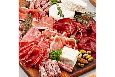 Colorado charcuterie gift basket featuring Il Porcellino and River Bear meats”