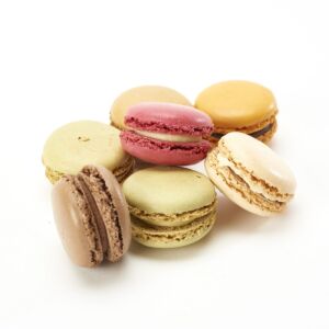 Assorted Macarons per 6